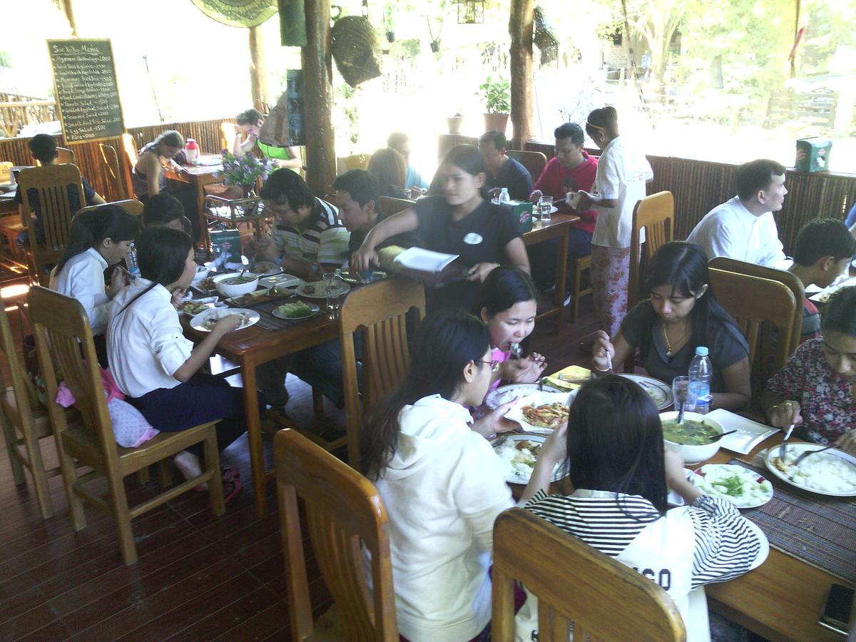 Soe Ko Ko Beach House & Restaurant Ngwesaung Exteriér fotografie